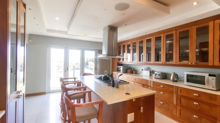 5 Bedroom Property for Sale in Gonubie Eastern Cape